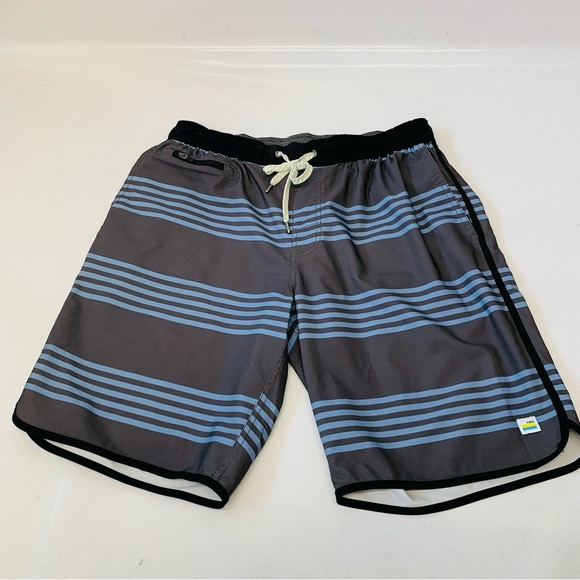 Vuori Other - Vuori Board Shorts Men Medium Cycled  Performance Stretch Drawstring Gray Pocket